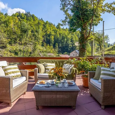 In Cabar With Wifi Srednja Vas pri Dragi