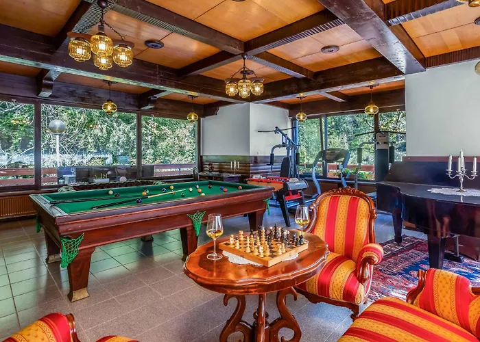 In Cabar With Wifi *