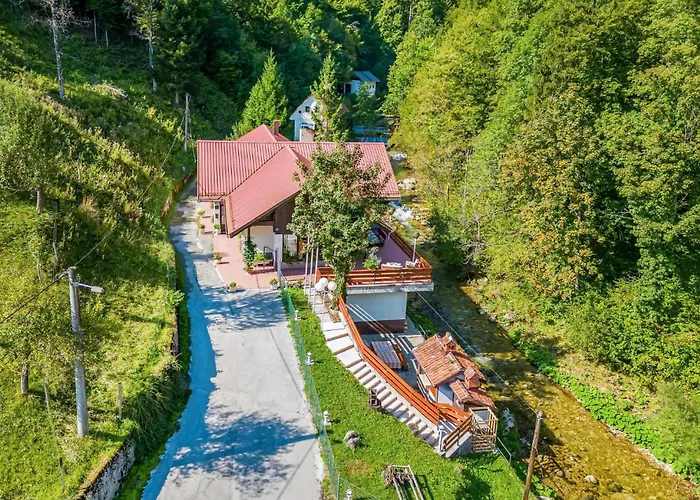 Dom wakacyjny In Cabar With Wifi *